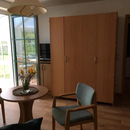 Hotel-pension Seeadler 3* פרראו