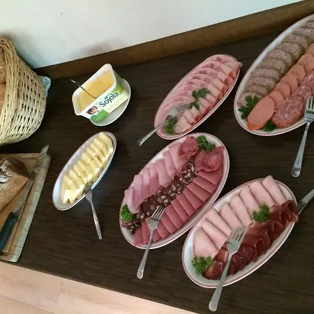 بيت ضيافة Hotel-pension Seeadler بريرو