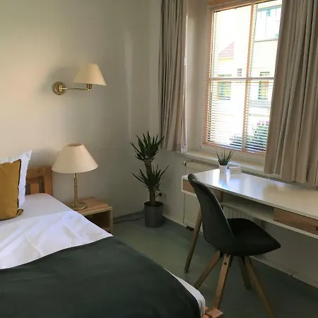 בית הארחה Hotel-pension Seeadler פרראו