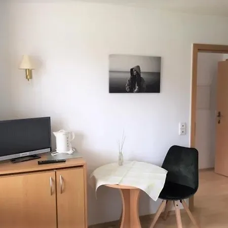 Hotel-pension Seeadler בית הארחה פרראו